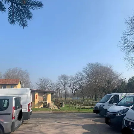 Cascina Bellaria Hostel Mediolan