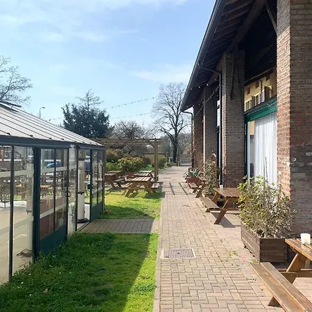 Cascina Bellaria Vandrarhem *