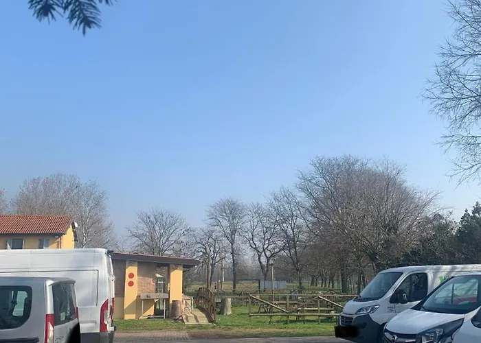 Cascina Bellaria Hostel Mediolan