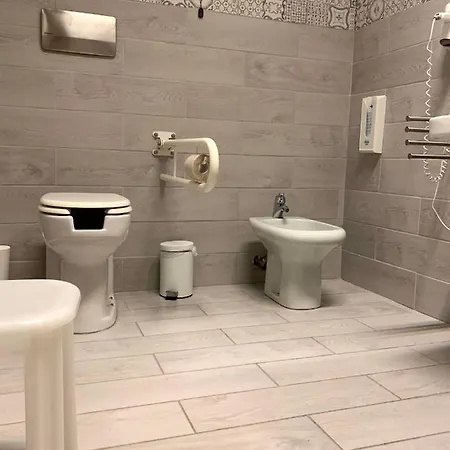 אכסניה Cascina Bellaria *